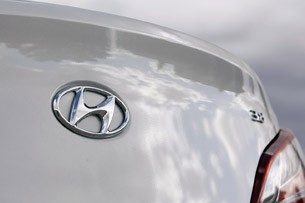 2013 Hyundai Genesis Coupe logo