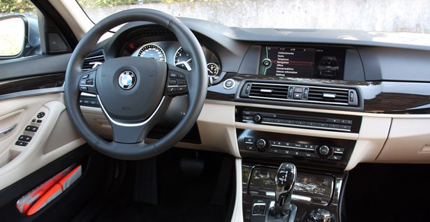 2013 BMW ActiveHybrid 5 interior