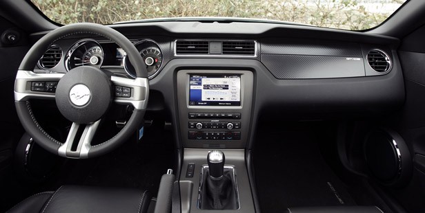 2013 Ford Mustang GT interior