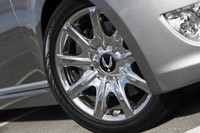 2012 Hyundai Equus wheel