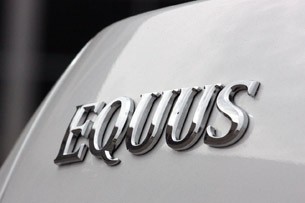 2011 Hyundai Equus Long-Term badge