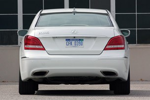 2011 Hyundai Equus Long-Term rear view