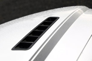 2013 Ford Mustang GT hood vent