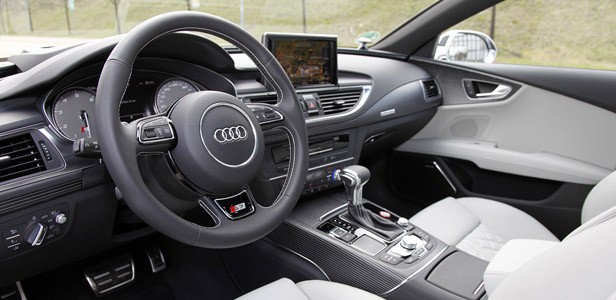 2013 Audi S7 interior