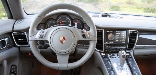 2012 Porsche Panamera Turbo S interior