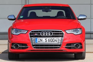 2013 Audi S6 front view