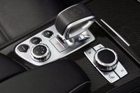 2013 Mercedes-Benz SL63 AMG gear selector