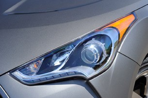 2013 Hyundai Veloster Turbo headlight