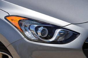 2013 Hyundai Elantra GT headlight