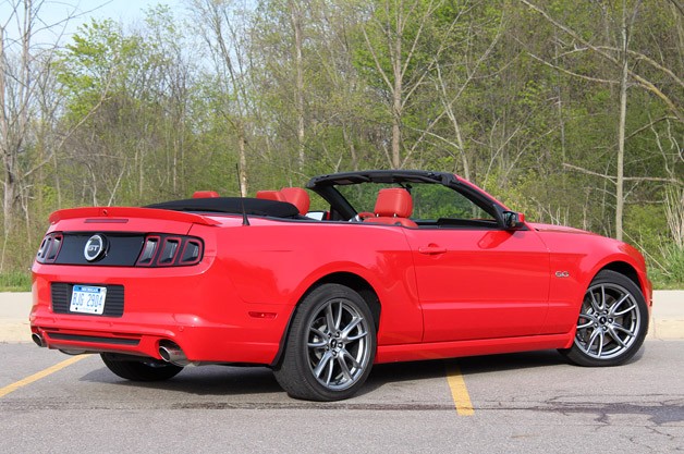 2013 Ford Mustang GT Convertible rear 3/4 view