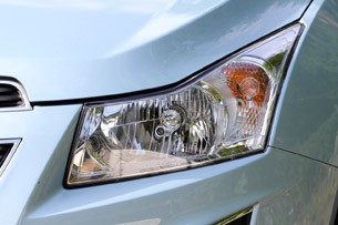 2012 Chevrolet Cruze Wagon headlight