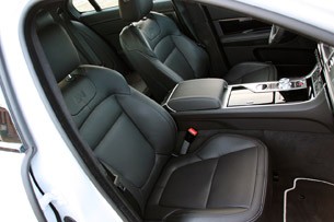 2012 Jaguar XFR front seats