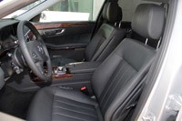 2012 Mercedes E 300 BlueTEC Hybrid front seats