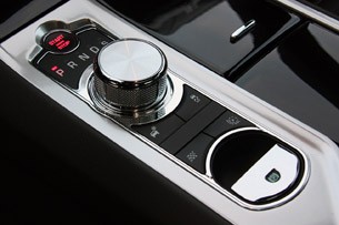 2012 Jaguar XFR center console controls