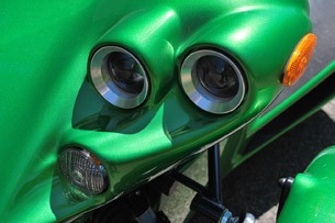 2012 Campagna T-Rex 14R headlights