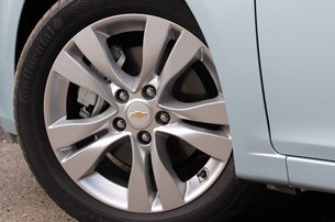 2012 Chevrolet Cruze Wagon wheel
