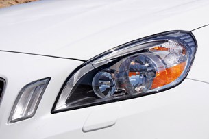 2013 Volvo S60 T5 AWD headlight