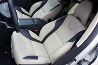2012 Volvo XC60 R-Design front seats