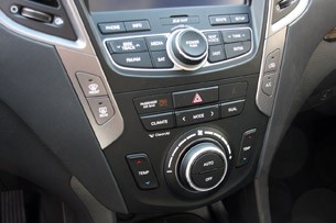2013 Hyundai Santa Fe Sport instrument panel