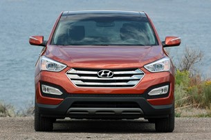 2013 Hyundai Santa Fe Sport front view