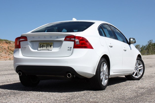 2013 Volvo S60 T5 AWD rear 3/4 view
