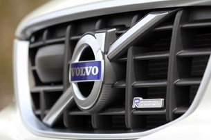 2012 Volvo XC60 R-Design grille