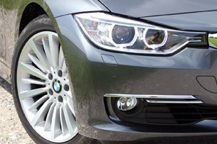 2014 BMW 3 Series Sports Wagon front fender