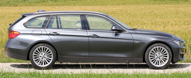 2014 BMW 3 Series Sports Wagon side view