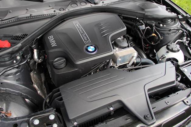 2014 BMW 3 Series Sports Wagon engine