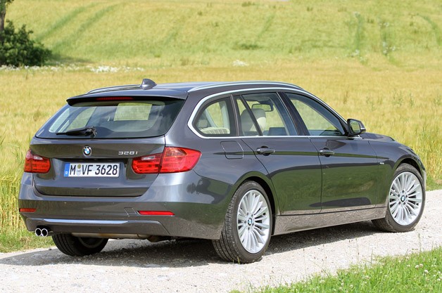 2014 BMW 3 Series Sports Wagon rear 3/4 view