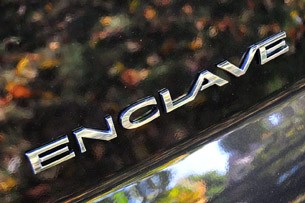 2013 Buick Enclave badge