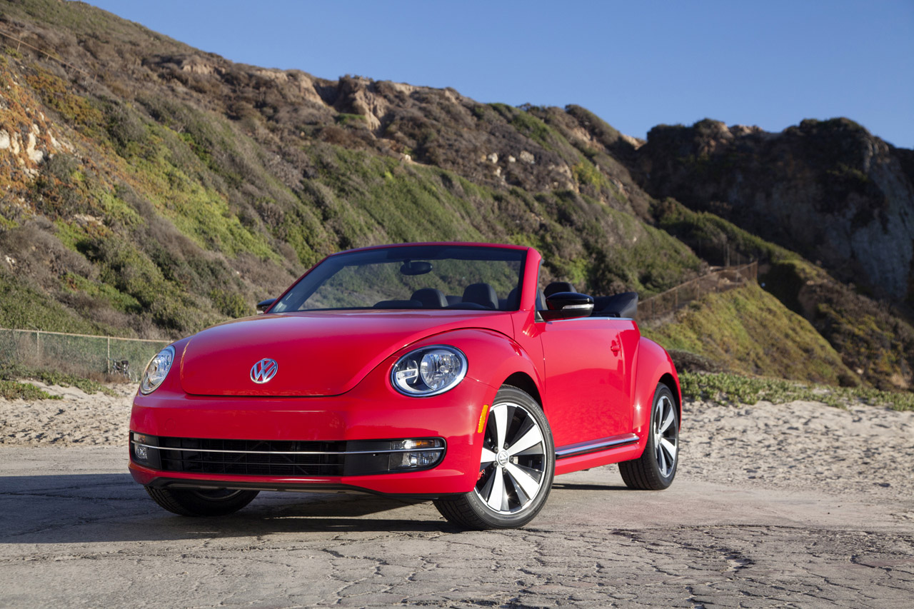 2013 Volkswagen Beetle Convertible makes first official appearance ...