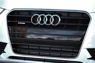 2013 Audi A5 2.0T Quattro grille