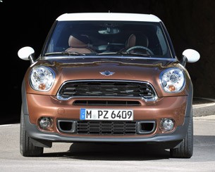 2014 Mini Cooper S Paceman front view