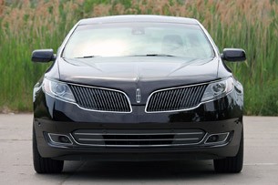 2013 Lincoln MKS EcoBoost front view