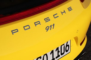 2013 Porsche 911 Carrera 4S badges