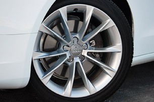 2013 Audi A5 2.0T Quattro wheel