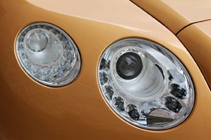 2013 Bentley Continental GT V8 headlights