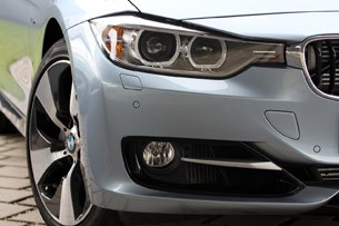 2013 BMW ActiveHybrid 3 front fender