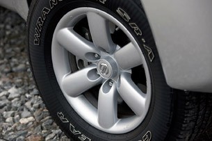 2012 Nissan Titan wheel