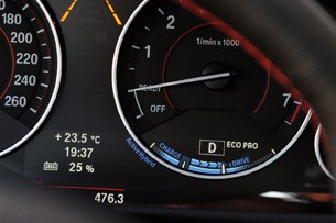 2013 BMW ActiveHybrid 3 charge display