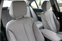 2013 BMW ActiveHybrid 3 front seats
