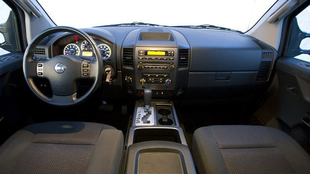 2012 Nissan Titan interior