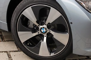 2013 BMW ActiveHybrid 3 wheel