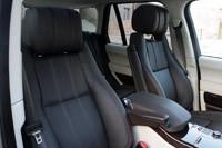 2013 Land Rover Range Rover front seats