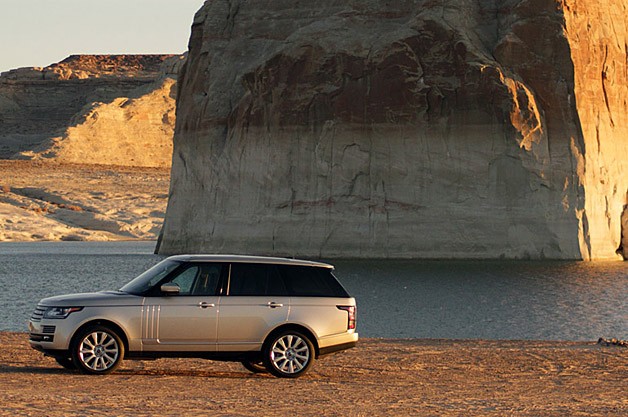 2013 Land Rover Range Rover side view