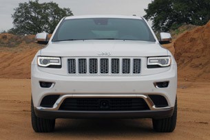 2014 Jeep Grand Cherokee EcoDiesel front view
