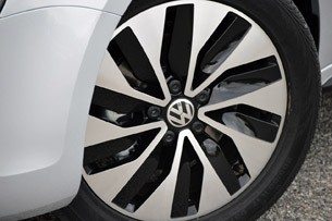 2013 Volkswagen Jetta Hybrid wheel