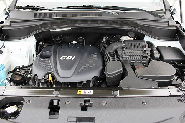 2013 Hyundai Sante Fe Sport engine