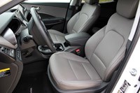 2013 Hyundai Sante Fe Sport front seats
